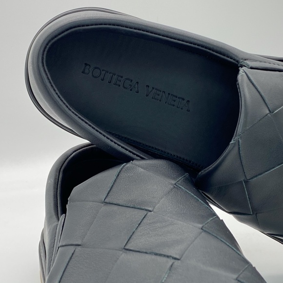 Bottega Veneta Men's Wide Weave Leather Slip-On Sn - Picture 11 of 13